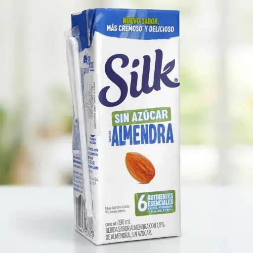 Bebida/Leche de Almendras Sin Azúcar - SILK - 190ml (cajita con pajilla)